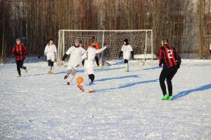 Соревнования по мини-футболу на снегу 58 Праздника Севера учащихся