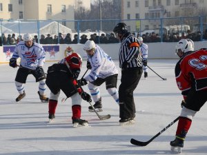 Хоккеистов Северного флота пригласили провести игры в Сочи