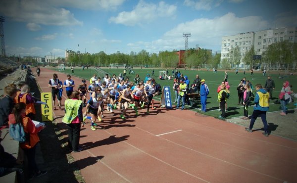 В Апатитах открыли беговой сезон