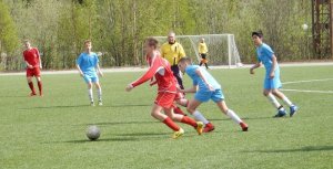 На стадионе СШОР Мончегорске состоялся турнир по мини-футболу
