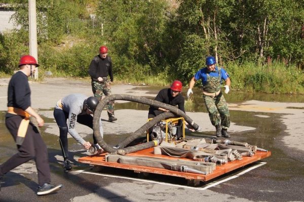В Кировске прошли соревнования по пожарно-прикладному спорту