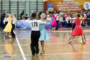 «Осенний бал» танцевального спорта в Мурманске