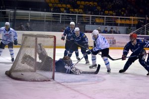 Хоккейная встреча «Мурман-КСШОР»  и  «Апатит»