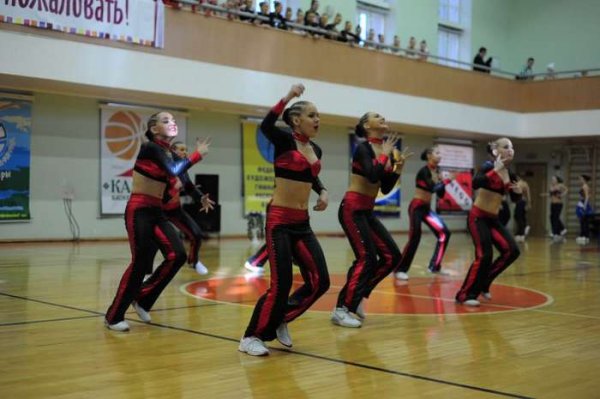 В Гаджиево прошло Первенство по фитнес-аэробике