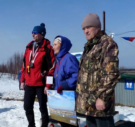 85-летняя спортсменка взобралась на гору под Мончегорском