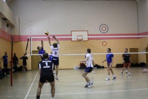 Динамовцы вышли в финал кубка Мурманской любительской волейбольной лиги