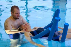 Бассейн для лечения болей в позвоночнике