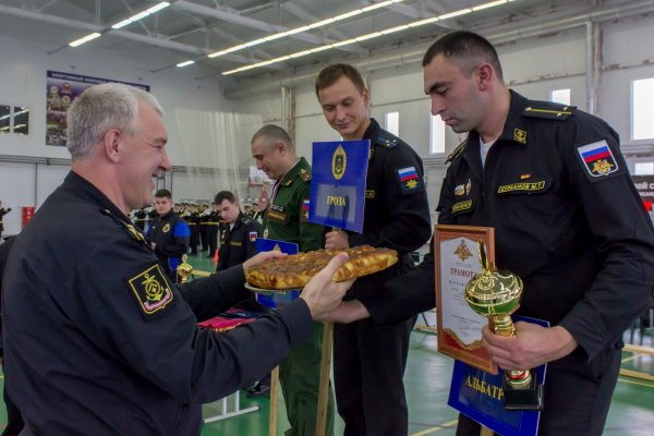В Североморске прошел чемпионат по армейскому гиревому рывку
