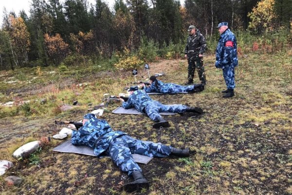 В Ревде сотрудники УФСИН соревновались в стрельбе из автомата Калашникова