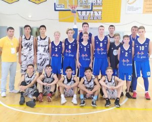 Кировские баскетболисты стали вторыми на Международном фестивале школьного спорта