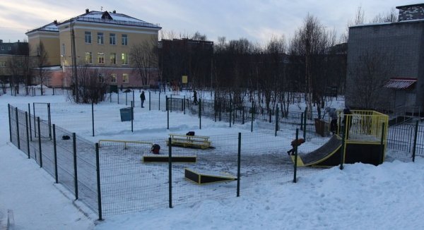 В Коле появился скейт-парк