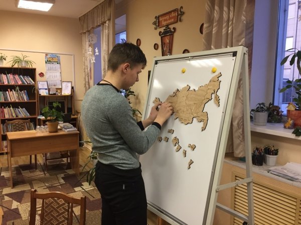 Чемпионат по сборке спилс-карт