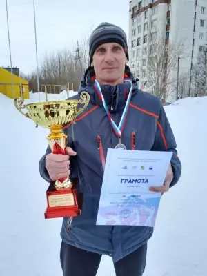 В Апатитах сотрудник Росгвардии одержал победу в лыжном марафоне