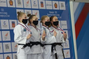 И очень хорошо… Но и не очень – было…