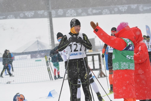 В жизнь Праздника Севера врываются любители лыжных гонок