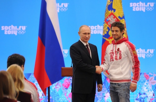 Как наградили Олимпийских чемпионов